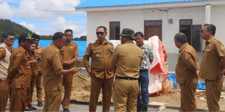 Komitmen Hunian Layak: Bupati JTP Hutabarat Tinjau Huntap dan Huntara di Kecamatan Adian Koting