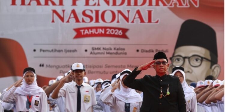 Peringati Hardiknas 2026, Pemprov DKI Perkuat Akses Pendidikan dari Sekolah Swasta Gratis hingga Pemutihan Ijazah
