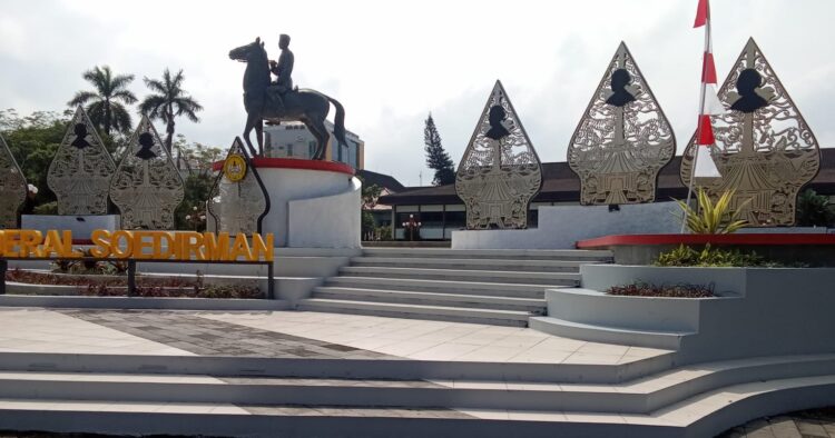 PHK Bukan Berarti Kehilangan Segalanya, Oleh Widoyo Satmoko