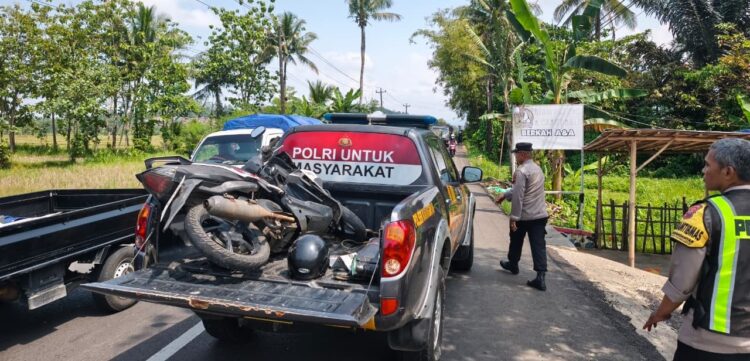 Polsek Karanganyar Lakukan Penanganan Awal Kecelakaan Tunggal Pemotor Meninggal Dunia