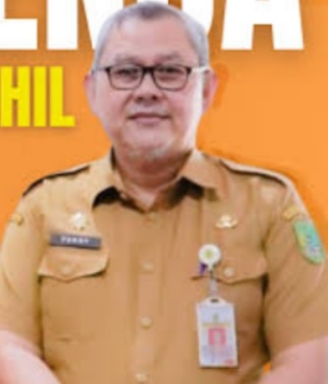 Drs. H. Ferry Hendra Parya, Kepala Bapenda Rohil, Adalah Salah Satu Pejabat Yang Disorot Publik Kinerjanya