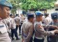 Propam Polresta Pati Lakukan Pengecekan Ketat, Pastikan Personel Pelayanan Tanpa Senpi dan Benda Berbahaya