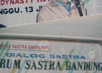 Ibarat Perjalanan Yang   Panjang : Aktivitas Seni Budaya dan Sastra Kita Memikul Batu Ujian Yang Maha , Oleh Widoyo Satmoko