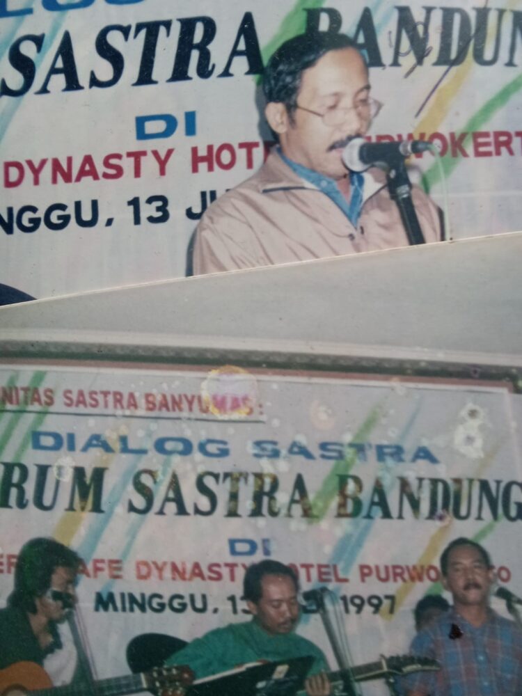 Ibarat Perjalanan Yang   Panjang : Aktivitas Seni Budaya dan Sastra Kita Memikul Batu Ujian Yang Maha , Oleh Widoyo Satmoko