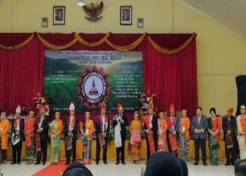 Perdana Pesta Partangiangan Bona Taon Tambunan Baruara Dolok (TBD) Perkuat Mengikat Tali Persaudaraan