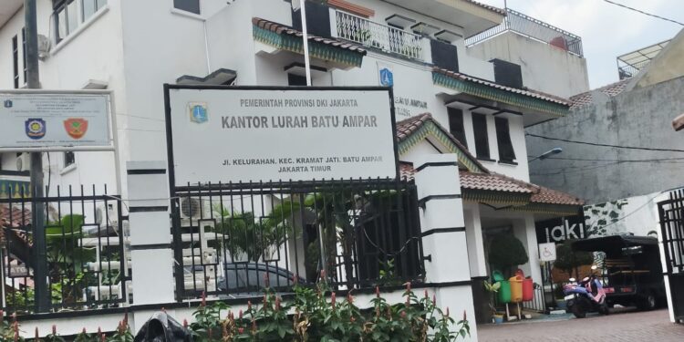  Oknum Lurah Batu Ampar Jaktim Di Duga Terima Gratifikasi Dari Penyedia Barang / Jasa