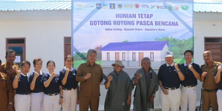 Serah Terima 70 Kunci Huntap Dolok Nauli: Pemkab Taput Minta Warga Jaga Kekompakan dan Kebersihan
