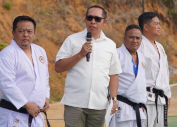 ‎ ‎Bupati JTP Hutabarat Resmikan Ujian Kenaikan Sabuk Kyu Wadokai, Diikuti 300 Karateka