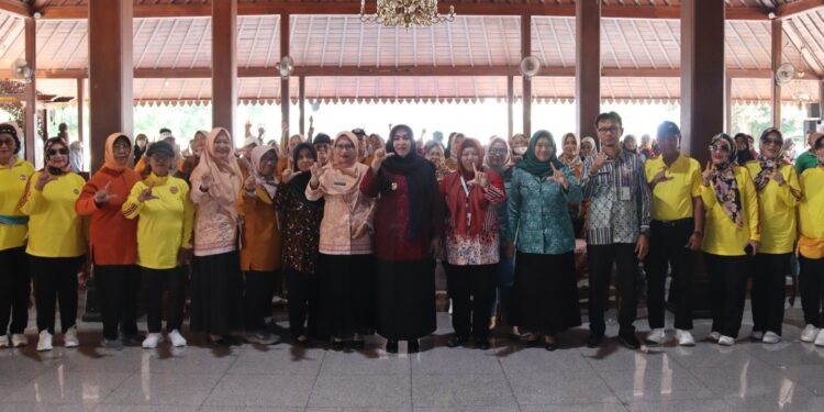 Wabup Lintarti Buka Gerakan Lansia Sehat, Perkuat Komitmen Wujudkan Banyumas Ramah Lansia