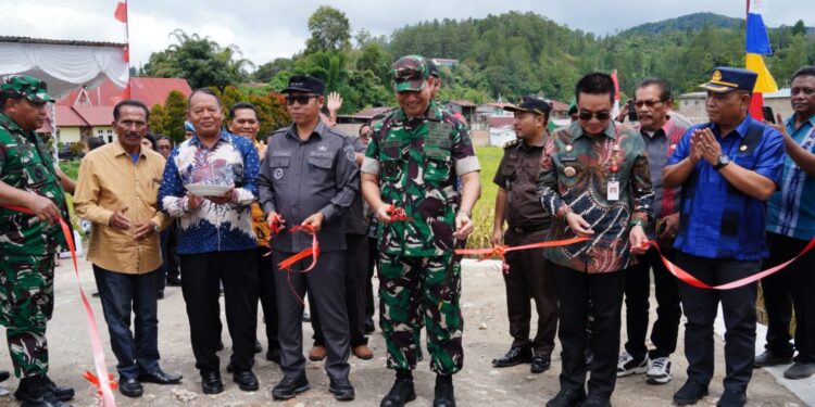 Pangdam I/BB Bersama Bupati Taput,Resmikan Jembatan Siualuompu,Sinergi TNI – Pemkab Terwujud